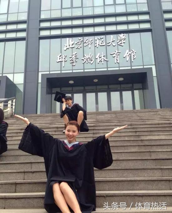 16岁大满贯21岁退役,颜值爆表成名校校花,却自曝没男同学追