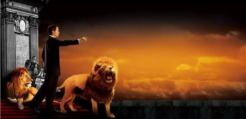 故事：“狮语者”理查德森，不断在互联网上秀恩爱真的太坦荡了