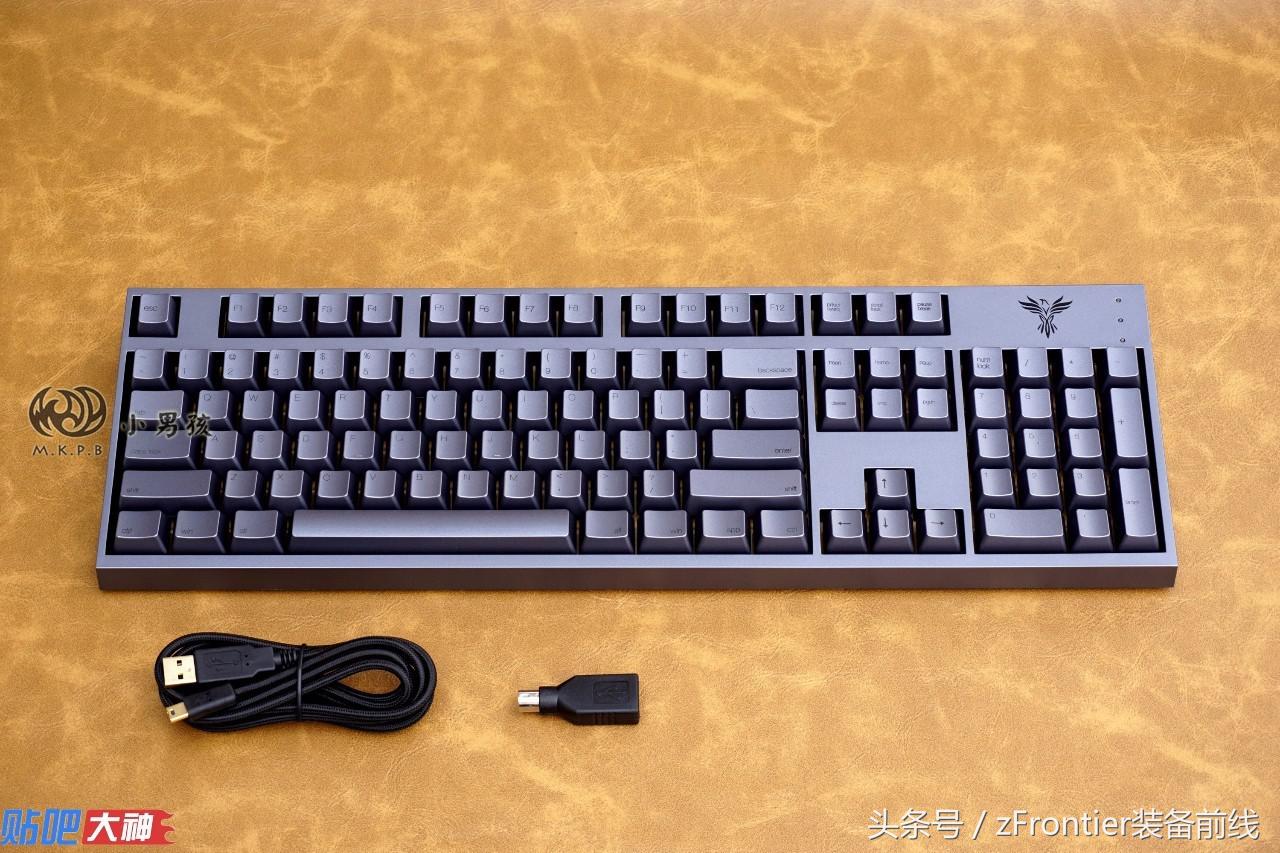 硬糖机械键盘classic评测,雷迦机械键盘评测