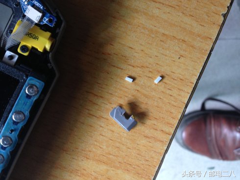 psp不开机维修视频,psp开机失灵待机没问题