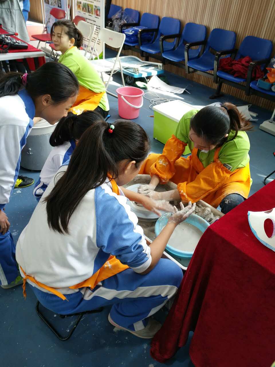 创新体验成长科技,创新引领助推学生成长成才