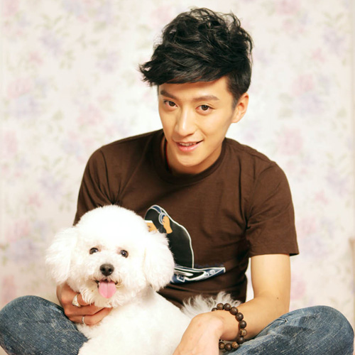 乔任梁抑郁的对立面,乔任梁忧郁眼神