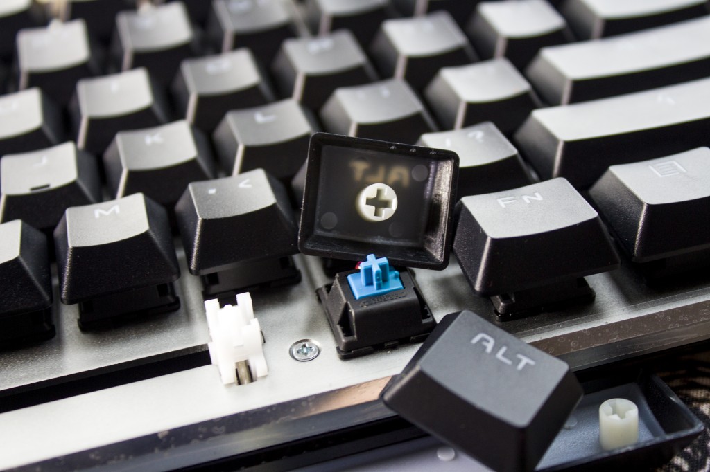 富勒G87S机械键盘,富勒的cherry红轴机械键盘