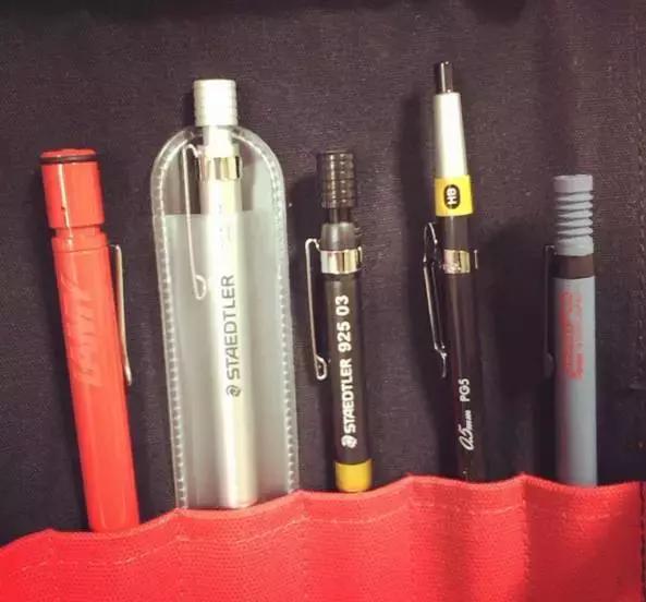 100块钱在国外能买什么 (100人民币在国外能买点啥)