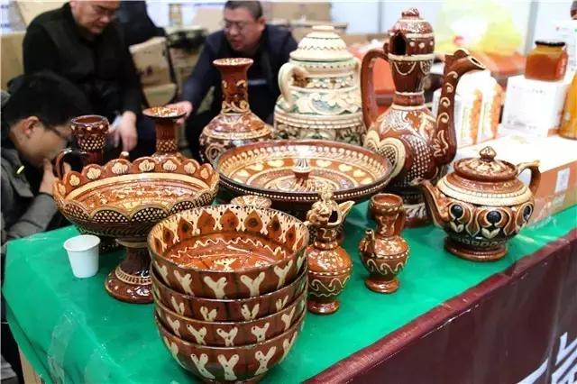 明天别睡懒觉和乌鲁木齐晚报君一起逛且逛且冬博会去