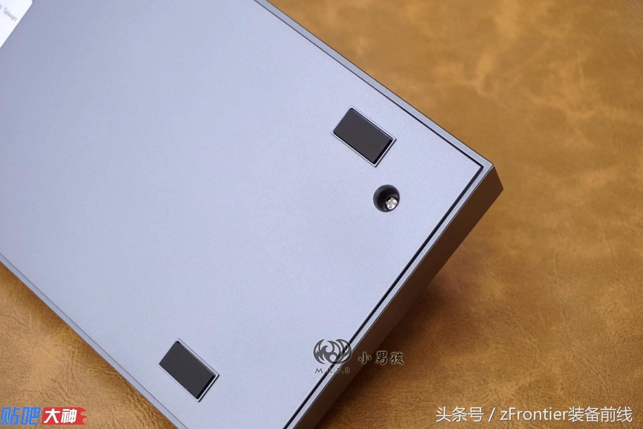 硬糖机械键盘classic评测,雷迦机械键盘评测