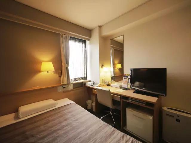 离羽田机场方便的酒店,早班起不来