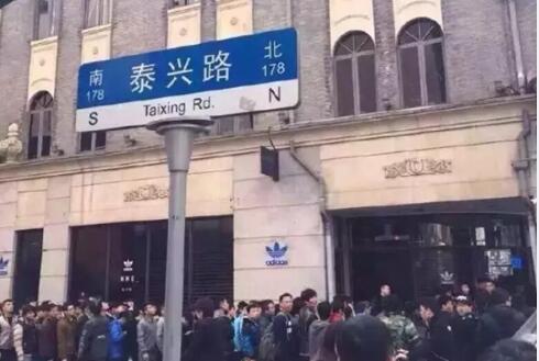 豪小编吐槽｜宁当7800元的文艺狗，不当100万元的黄牛