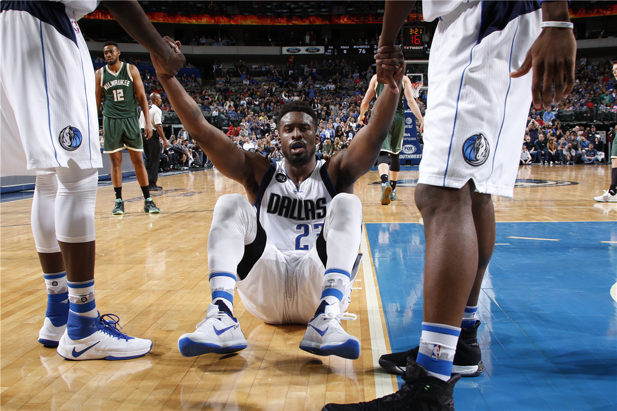 猝然崩盘小牛该怪谁?PG团灭老司机难飙快车,21