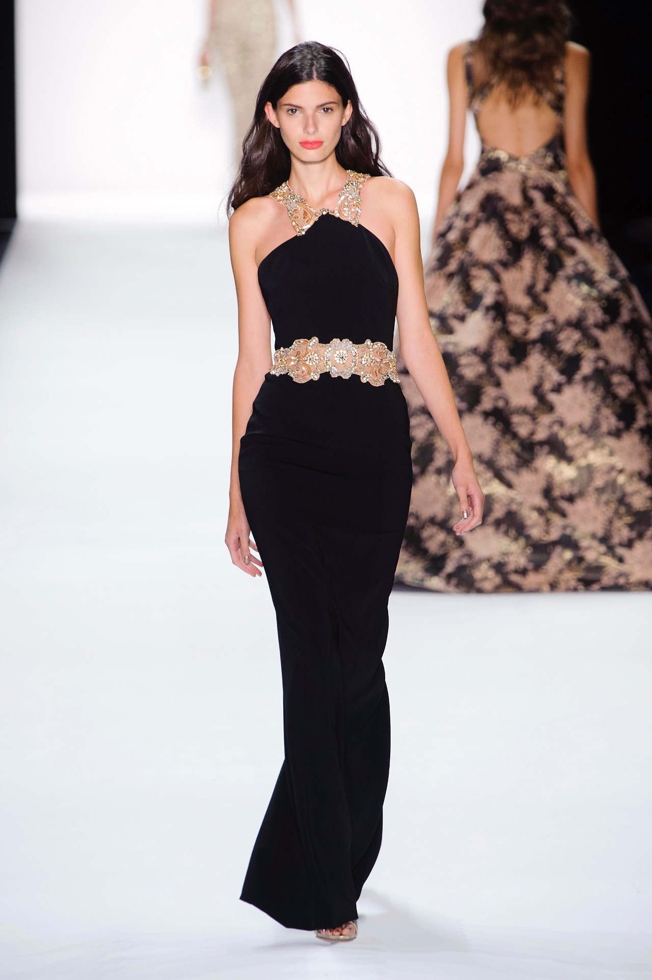 OMG｜单身汪慎入！这样的黑纱弄得我心里好痒痒！