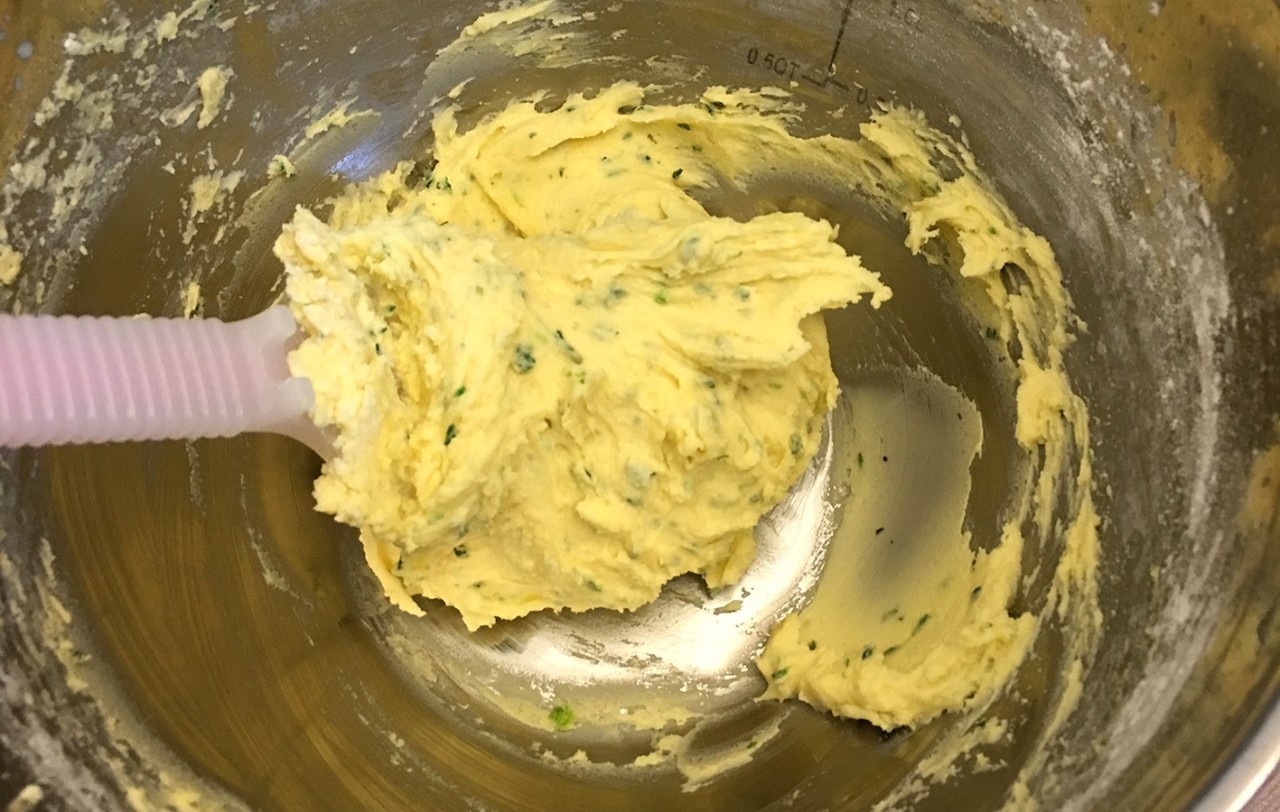 为什么我的曲奇挤不动?烤不成型?花纹消失?不酥?太硬?子瑜妈妈香葱曲奇全面示范