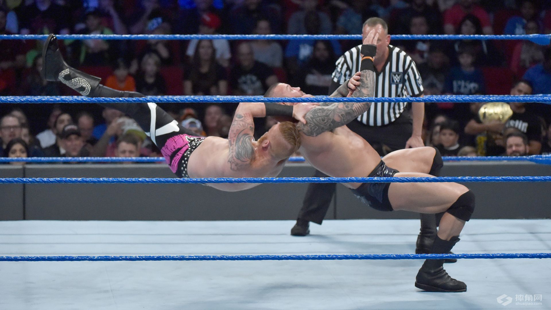 WWE驸马爷风云决战RVD！凯恩抛摔毕雪夫获全场欢呼！