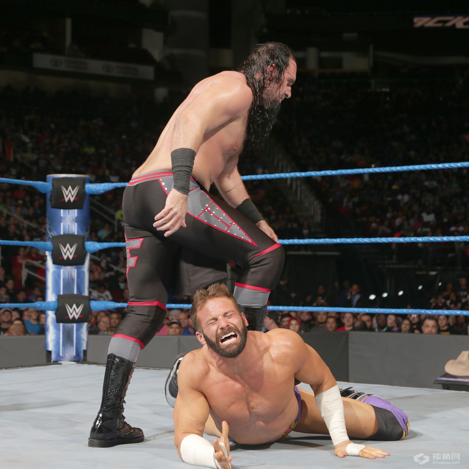 WWE驸马爷风云决战RVD！凯恩抛摔毕雪夫获全场欢呼！