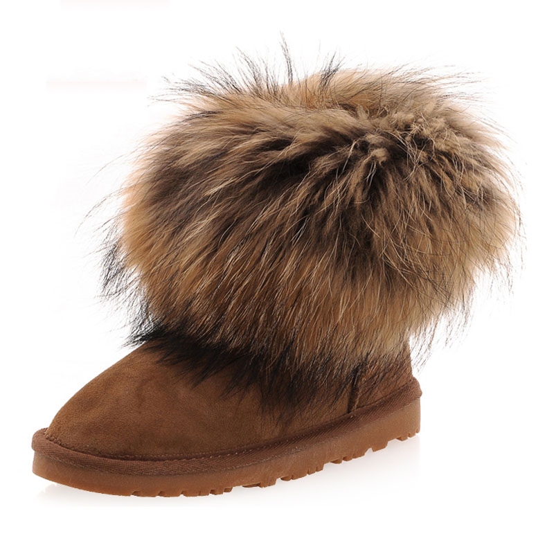 洋气雪地靴女显脚小,年轻人穿的雪地靴好看时尚