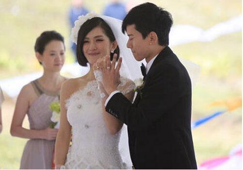 盘点明星婚礼上的尴尬事,明星豪华婚礼背后