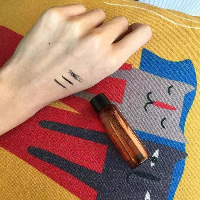 植村秀臻萃养肤洁颜油使用方法,植村秀臻萃养肤洁颜油图片