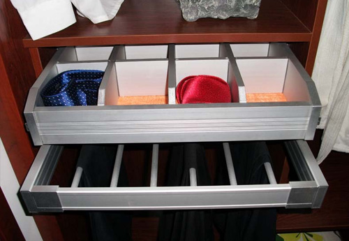 衣柜收纳用什么裤架好用,你的衣柜怎么样