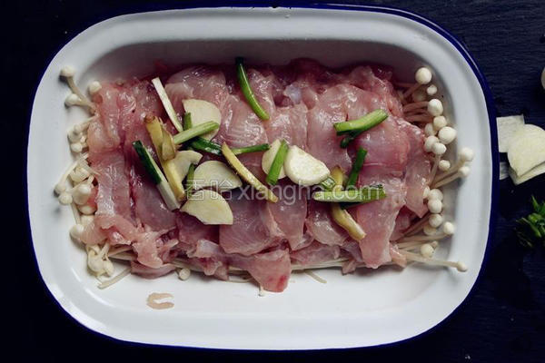 剔鱼片的教程,鱼片的切法剔除鱼刺视频