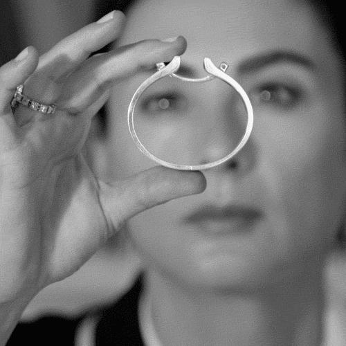 tiffany钻戒取不下来,爱情会过期承诺会失效