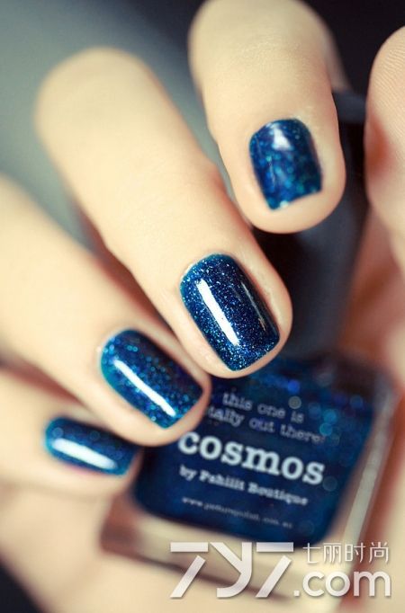 美甲图片2017新款式,2020美甲流行款式短指甲显手白