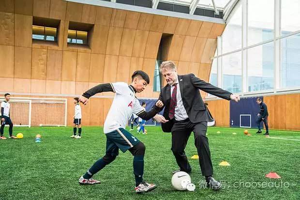 《蓝河说车》造车与足球的哲学