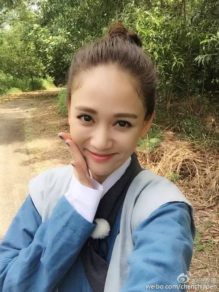 发际线太高怎么办不敢跑步,发际线太高怎样改善杨幂发型