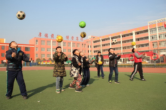 校园足球特色学校建设方案,足球特色学校开展工作