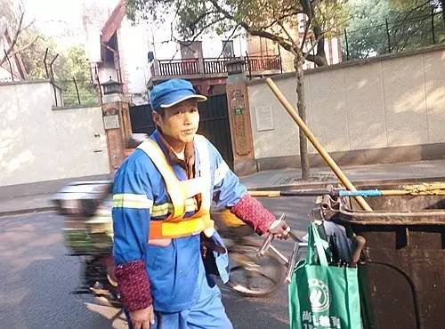 上海落叶不扫景观道,上海秋天不扫落叶的街道