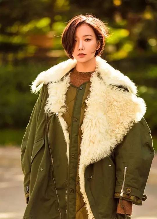 发际线太高怎么办不敢跑步,发际线太高怎样改善杨幂发型