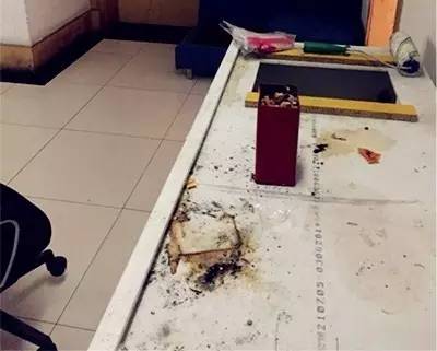 孕妇去保胎，新护士拿来一颗打胎药让她吃！现在孩子没了，医院却说……