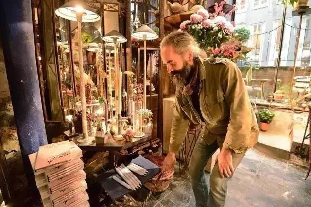 沙龙｜小日子x无二之旅：睡遍全世界的床，逛遍全球集市