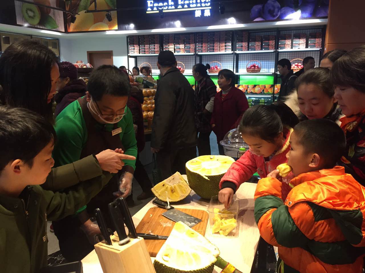 抢相因！西南最大跨境保税直销中心宜宾开仓