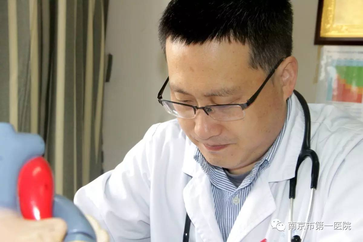 17岁少年心脏病手术,小女孩做了4次心脏手术