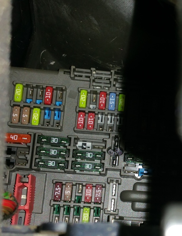 精!精!精!二手车如何识别系列之泡水篇!