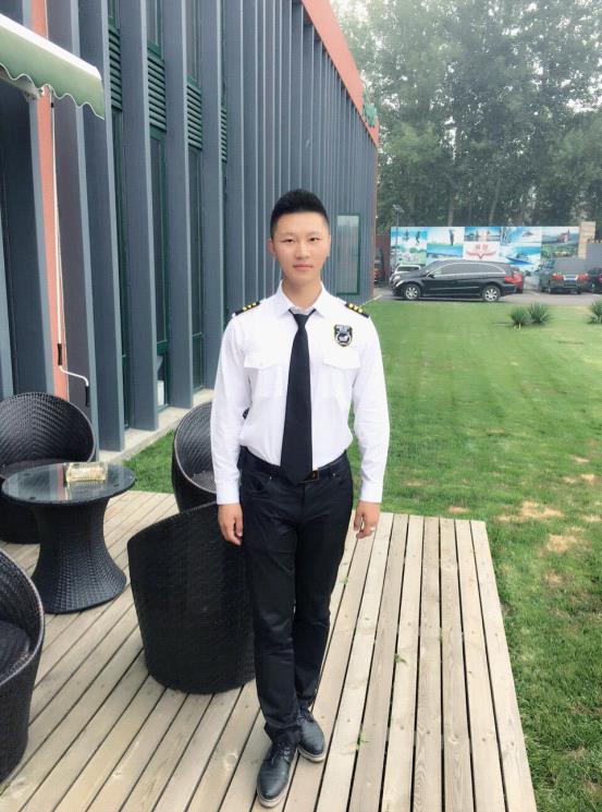 战机超低空飞行音爆有多厉害,战机超低空飞行人群震撼视频