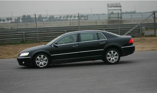 上高速开车紧张速度高了心慌,新手如何克服上高速的紧张