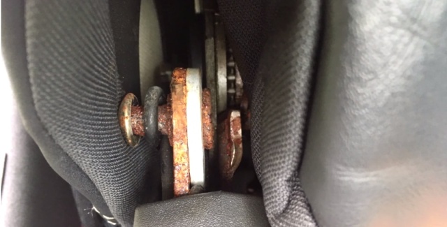 精!精!精!二手车如何识别系列之泡水篇!