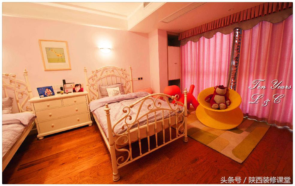 结婚已经十年，十年给老婆的礼物就是这套不大不小的房子