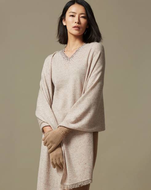 国产品牌逆袭｜这还是那个深得父母恩宠的鄂尔多斯吗？