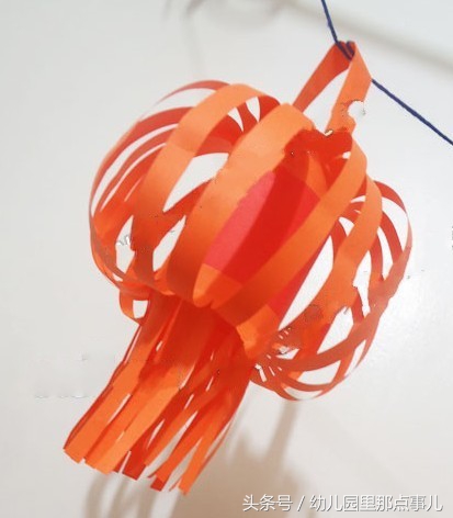 幼儿园新年灯笼吊饰手工,如何做幼儿园手工的新年灯笼