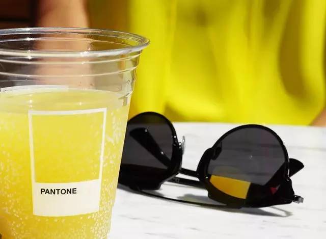 潘通十大必买颜色,潘通2024年度流行色排版