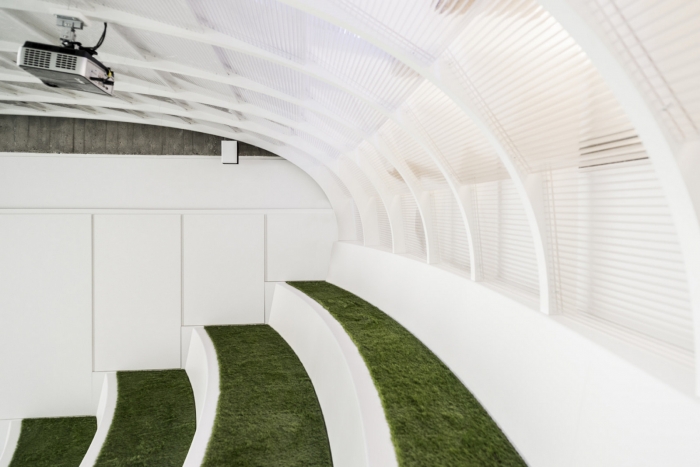 办公家具也能让办公环境更明亮,办公运动家具