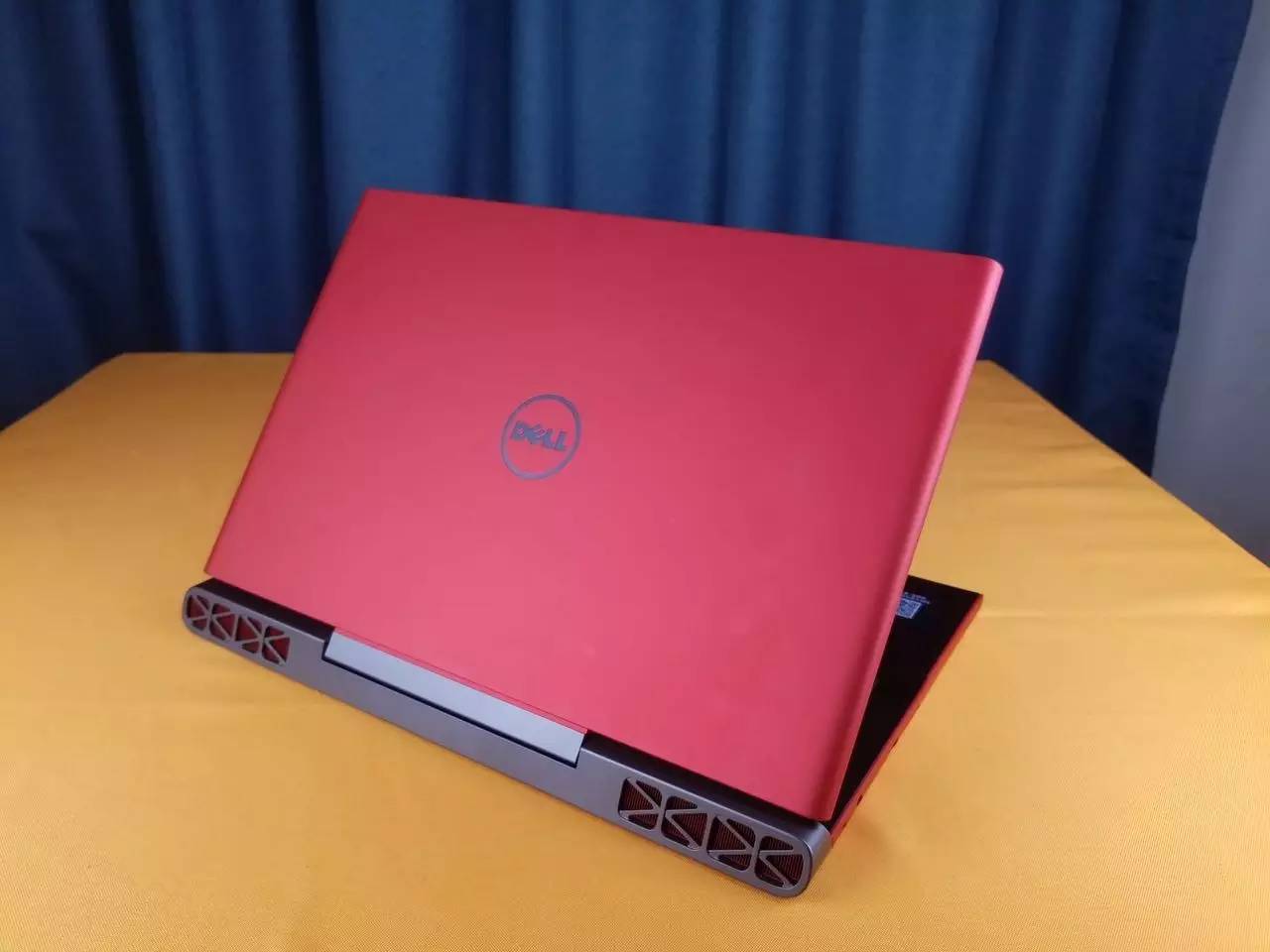 聊一款神奇的游戏本