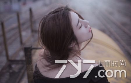 左眼皮下跳的吉凶预兆,左眼皮跳吉凶如何解释