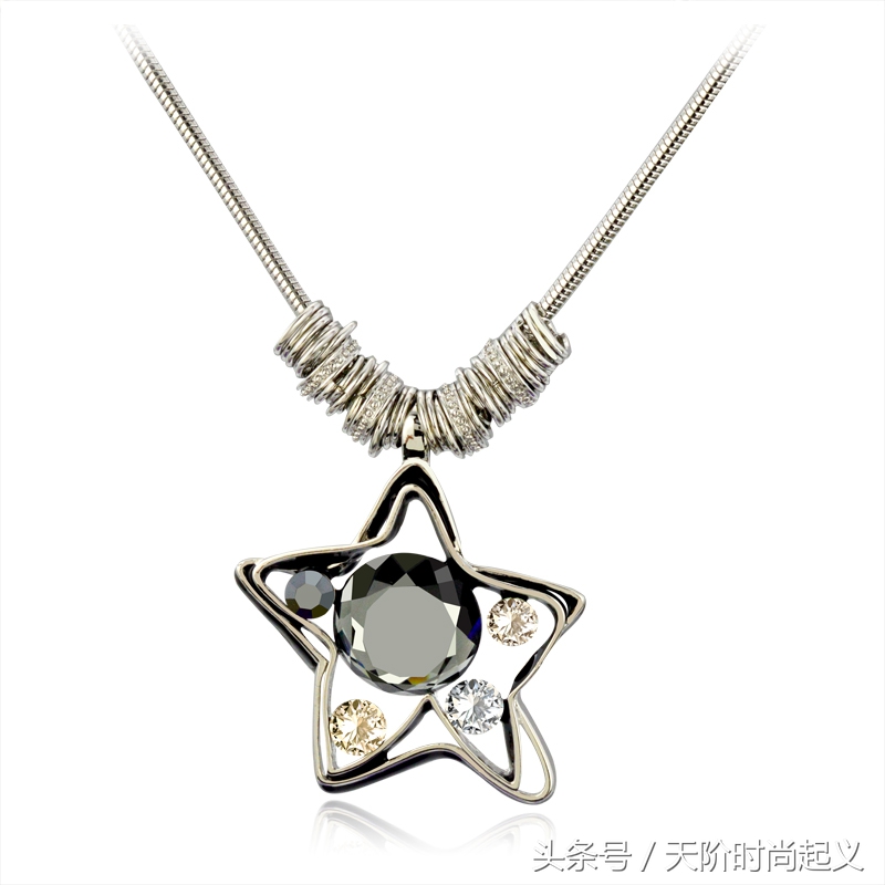 沉闷的冬天需要亮色点缀,冬天怎么能少了一件毛衣呢