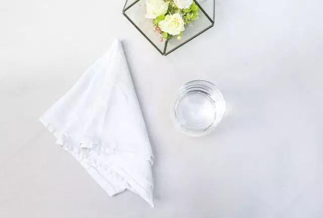 谈恋爱的时候总想吃东西,不会吃西餐第一次约会怎么办