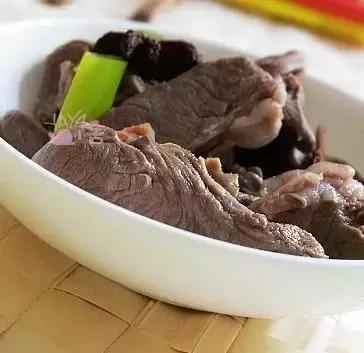 精选名中医养生药膳汤品，9个系列200多种汤方