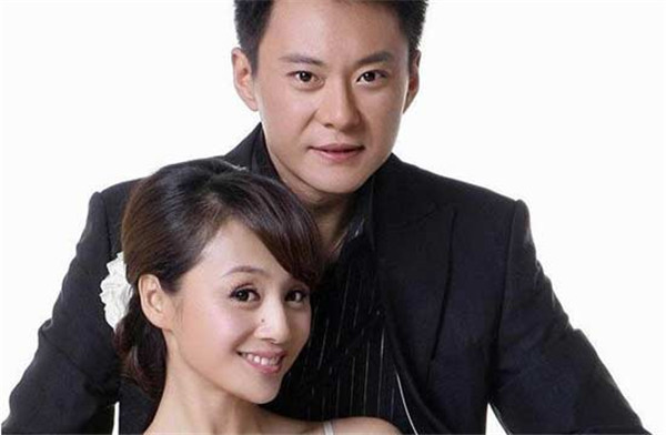 “男人婆”张延淡出娱乐圈女儿已12岁，原来娱乐圈夫妻这么多