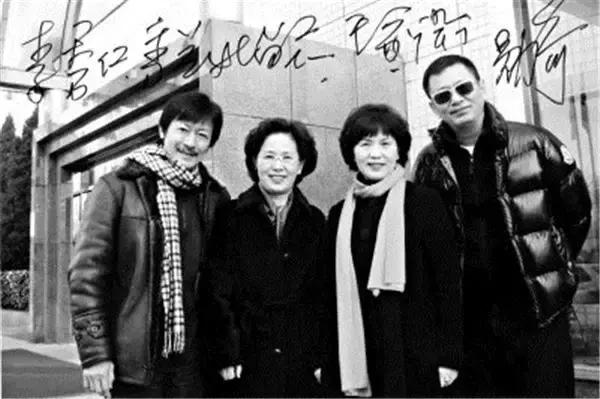 电影配乐大师，王家卫早期老板，香港电影全才小胡子