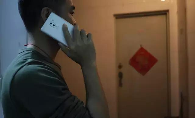 「新深漂」我们在租来的10㎡里，梦想装下整个世界